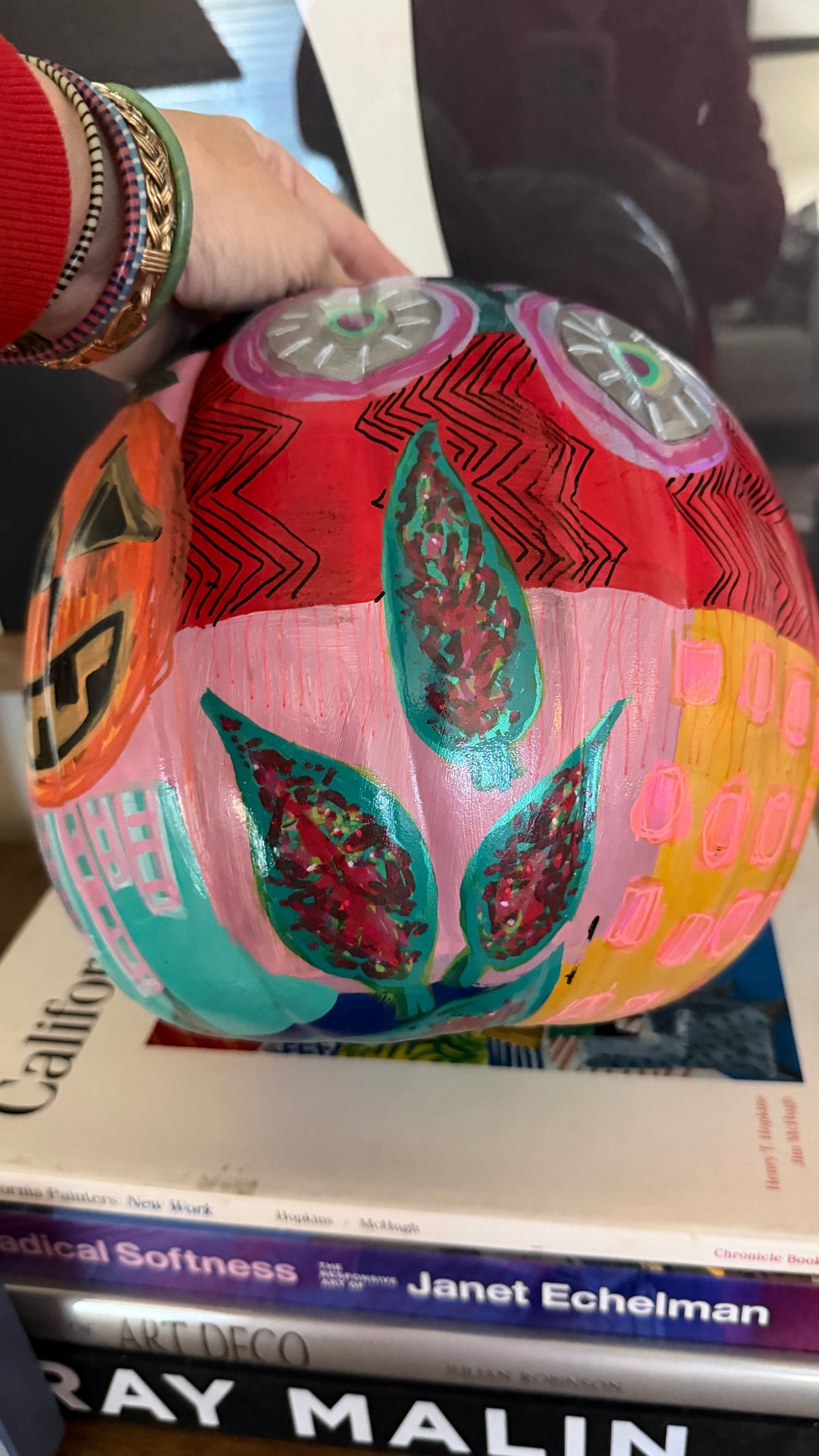 Black Zig Zag Pumpkin | 9" round